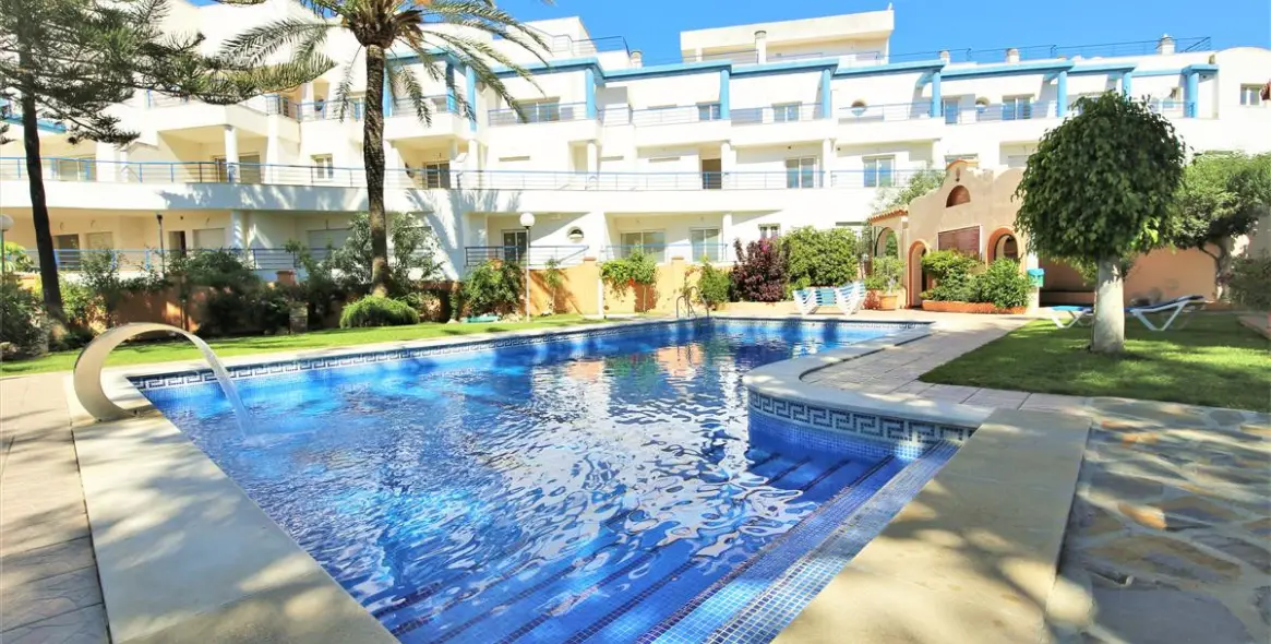 Alquiler a corto plazo de adosado en Estepona 2