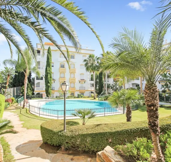 Middle floor apartment R5233771