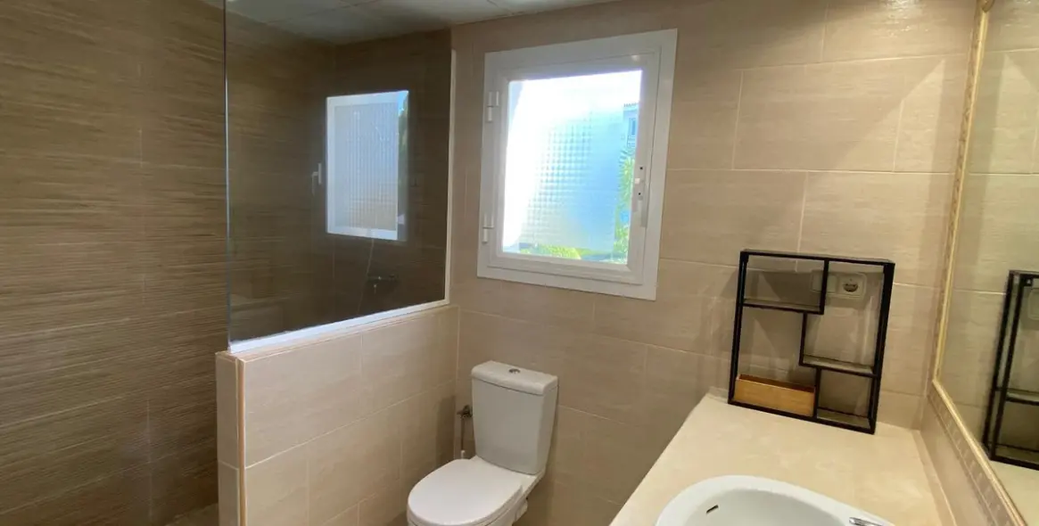 Long-term rent of penthouse in Benahavís 13