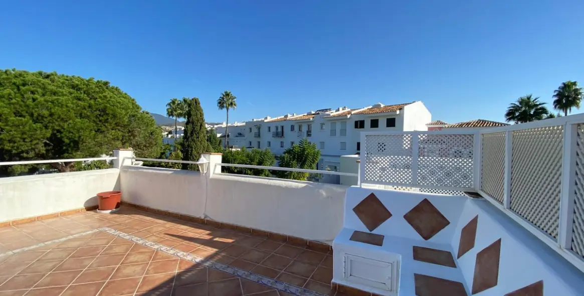 Long-term rent of penthouse in Benahavís 19