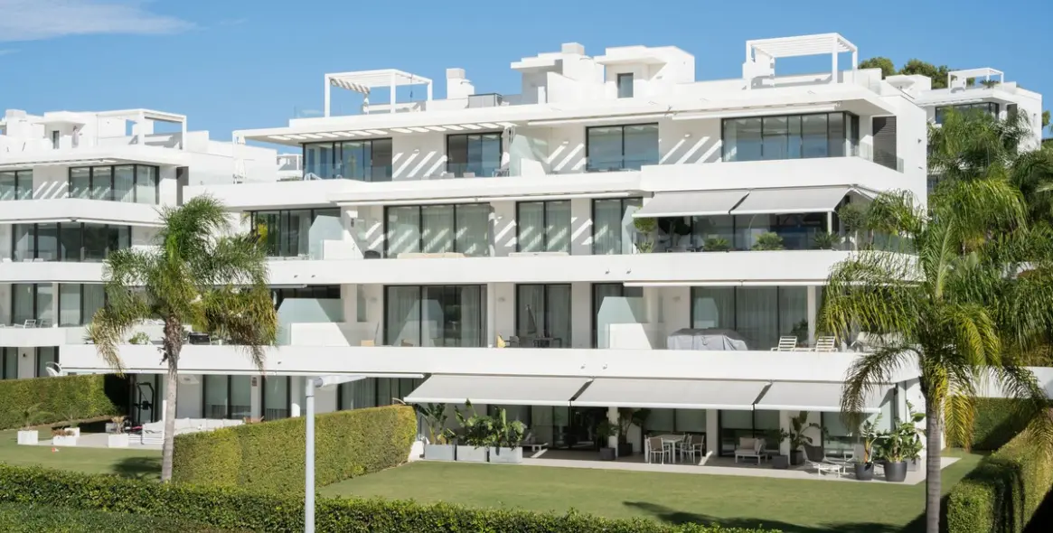 Краткосрочная аренда двухуровневого пентхауса в Estepona 28