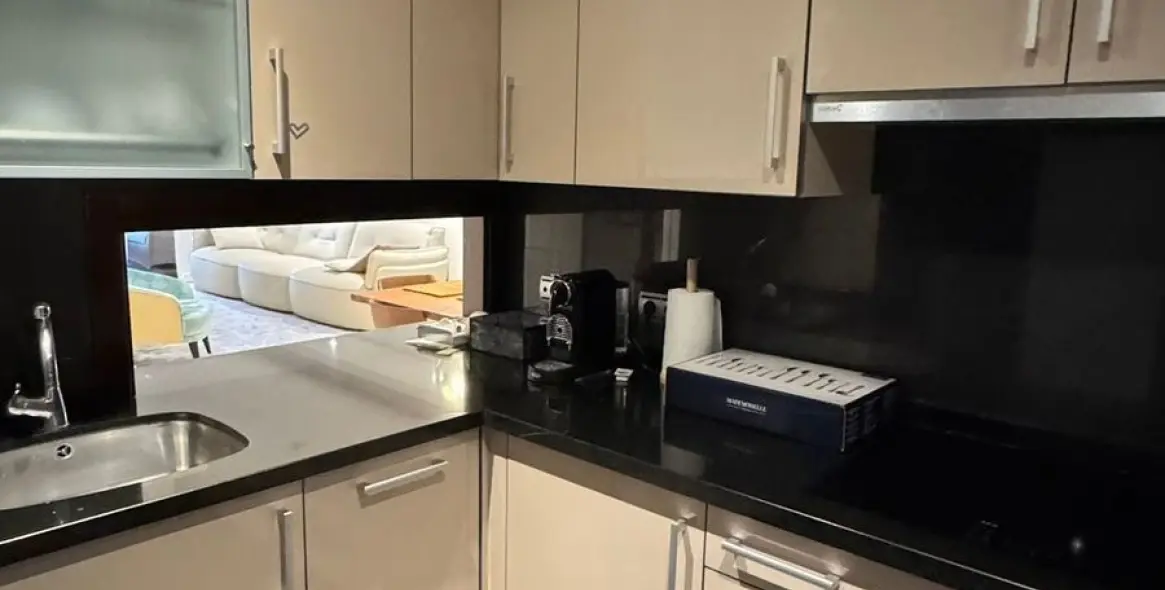 Долгосрочная аренда апартаментов на среднем этаже в New Golden Mile 5