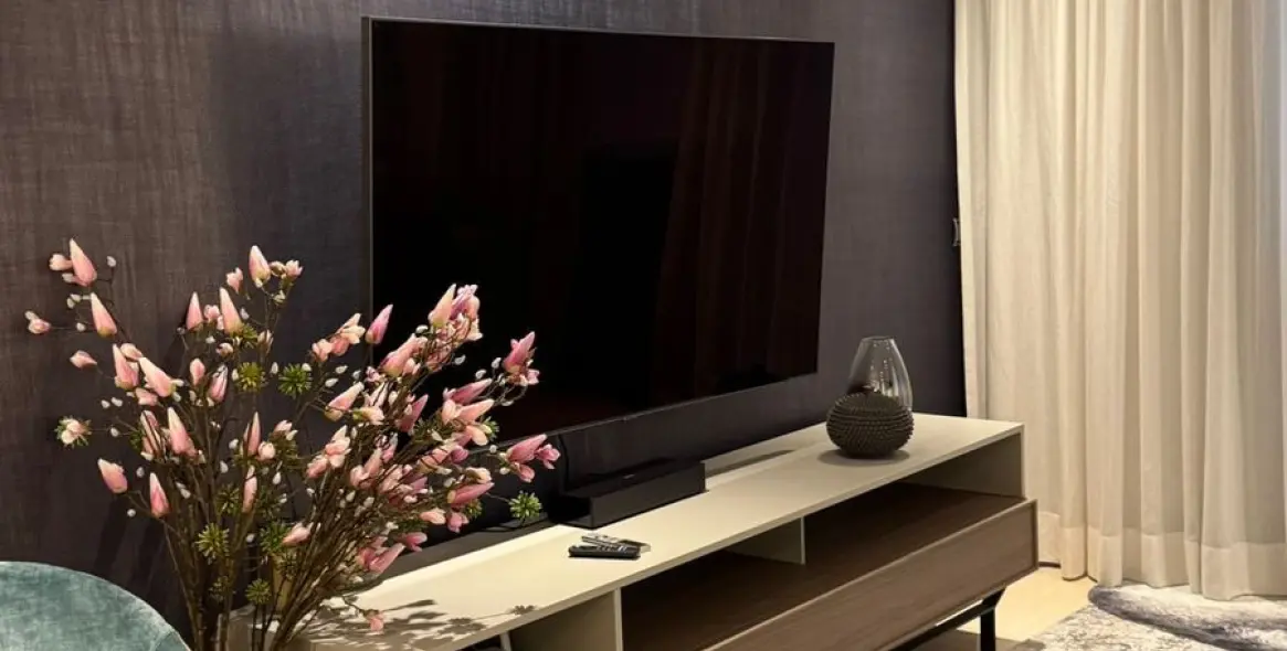 Долгосрочная аренда апартаментов на среднем этаже в New Golden Mile 33