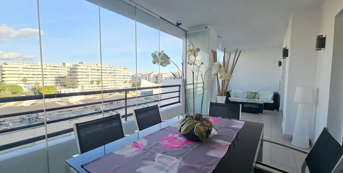 Long-term rent of middle floor apartment in Marbella (district Puerto Banús) 4