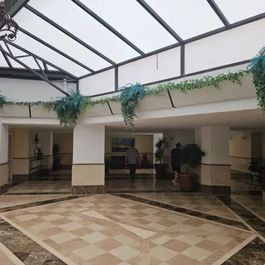 Долгосрочная аренда апартаментов на среднем этаже в Puerto Banús