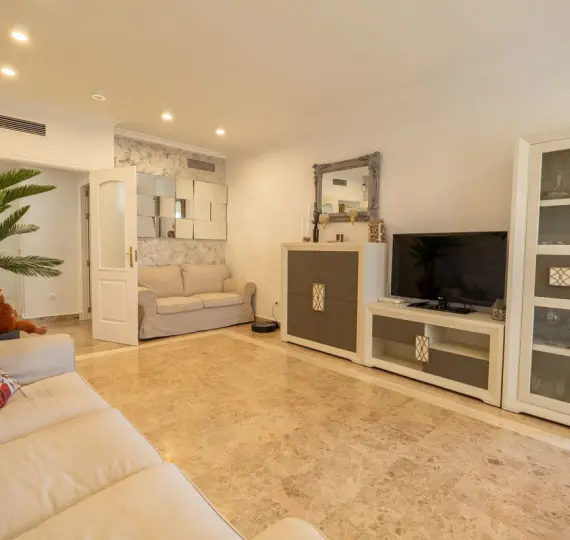 Long-term rent of middle floor apartment in San Pedro de Alcántara