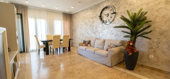 Long-term rent of middle floor apartment in San Pedro de Alcántara 3