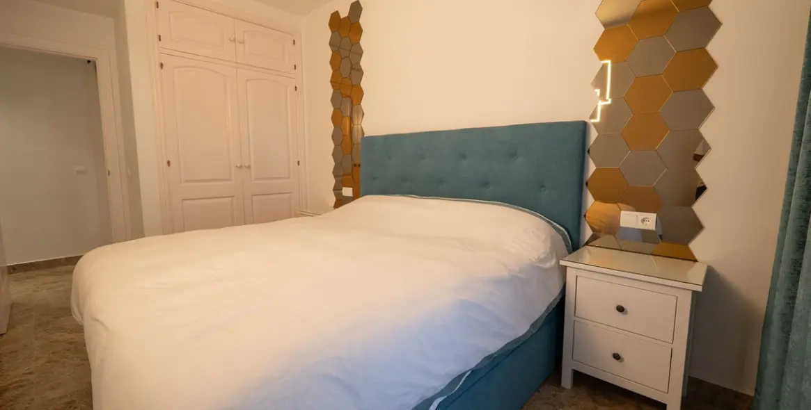 Long-term rent of middle floor apartment in San Pedro de Alcántara 12