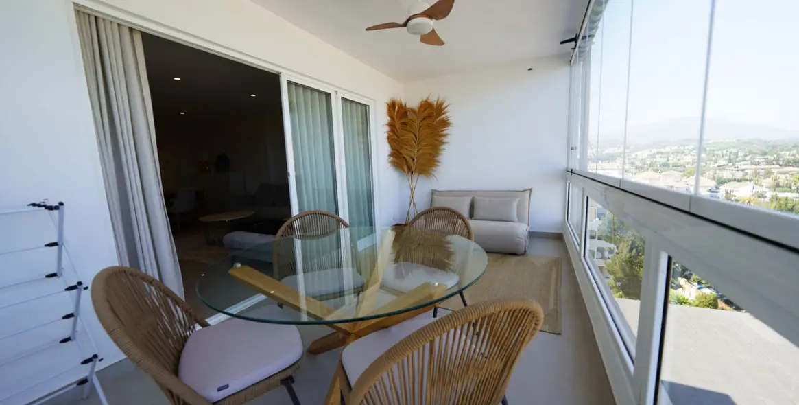 Long-term rent of middle floor apartment in Nueva Andalucía 1