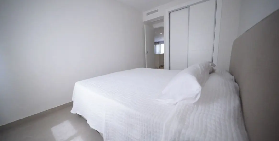 Long-term rent of middle floor apartment in Nueva Andalucía 10