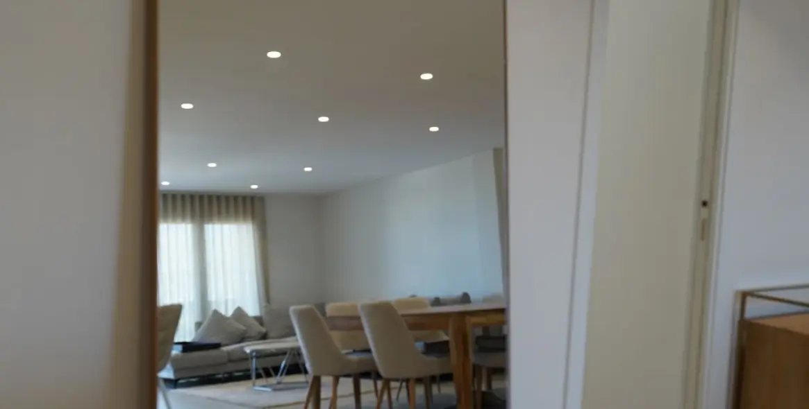 Long-term rent of middle floor apartment in Nueva Andalucía 19