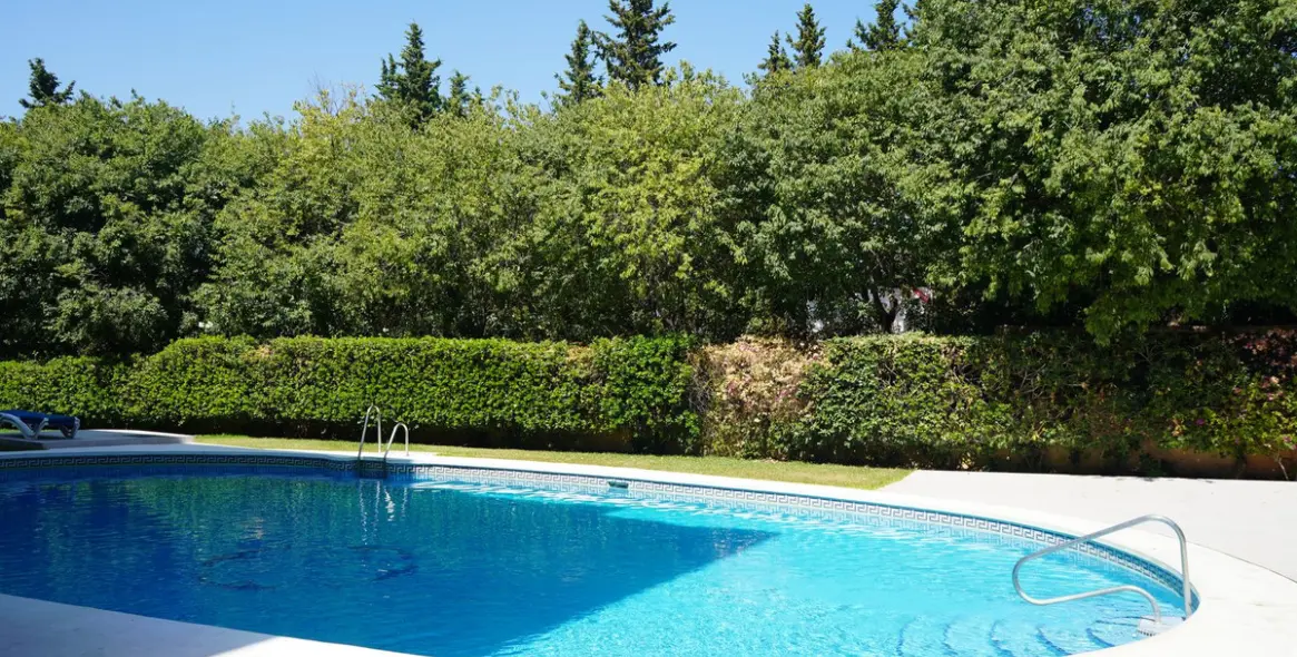 Долгосрочная аренда апартаментов на среднем этаже в Nueva Andalucía 23