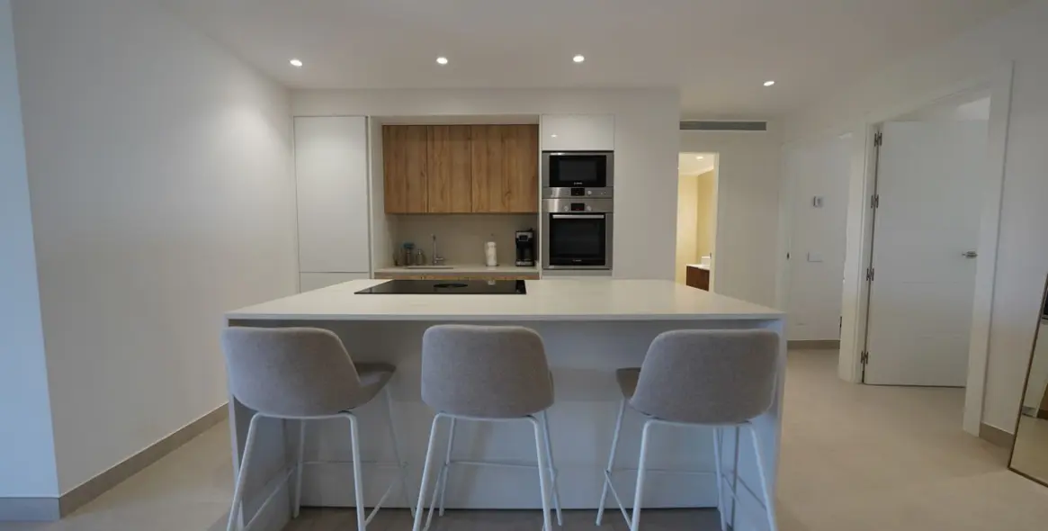 Долгосрочная аренда апартаментов на среднем этаже в Nueva Andalucía 29