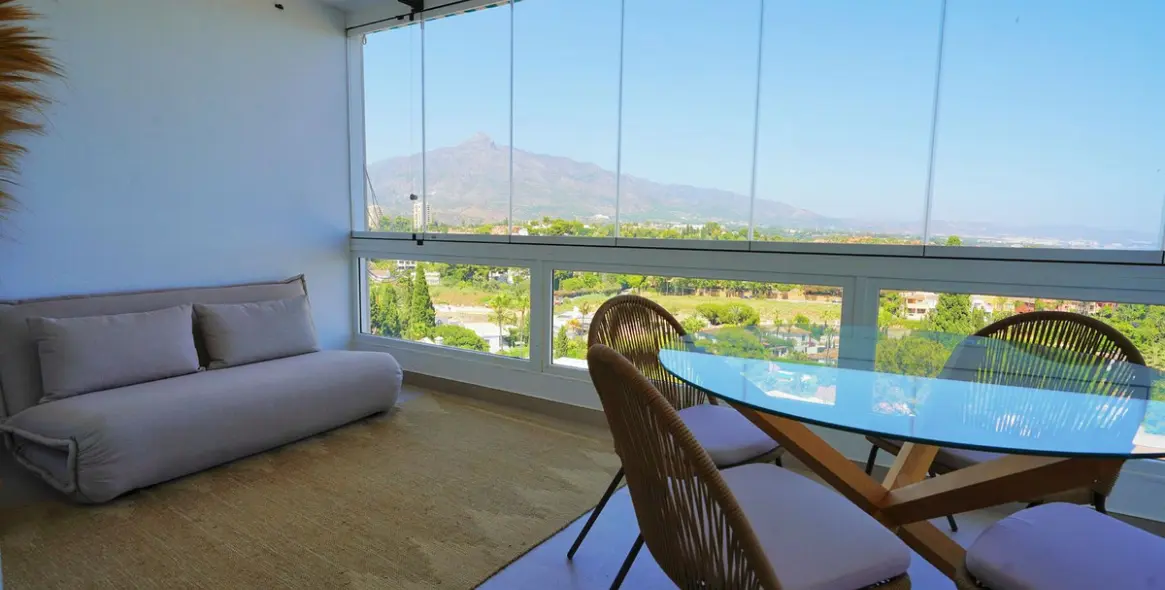 Долгосрочная аренда апартаментов на среднем этаже в Nueva Andalucía 37