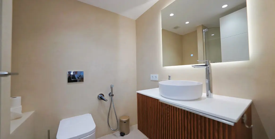 Долгосрочная аренда апартаментов на среднем этаже в Nueva Andalucía 39