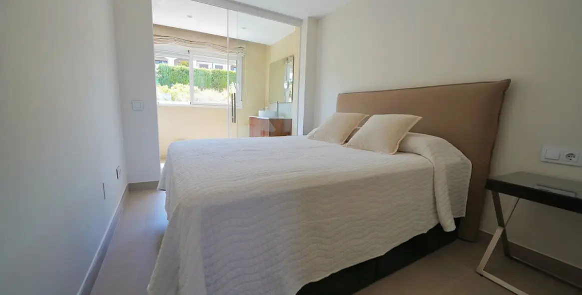 Долгосрочная аренда апартаментов на среднем этаже в Nueva Andalucía 41