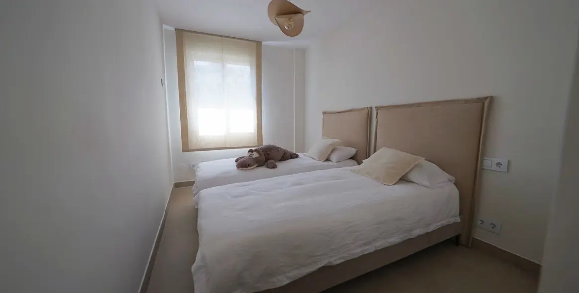 Долгосрочная аренда апартаментов на среднем этаже в Nueva Andalucía 46