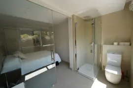 Image 4 thumb