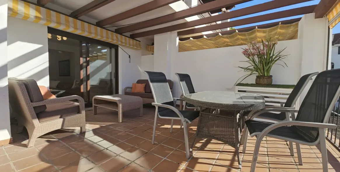 Long-term rent of middle floor apartment in Marbella (district The Golden Mile) 2