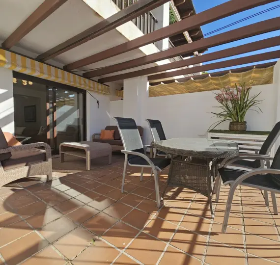 Middle floor apartment R5234398