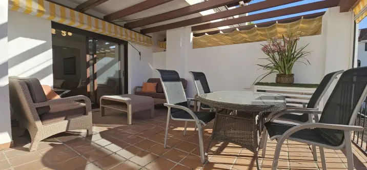 Middle floor apartment R5234398 1