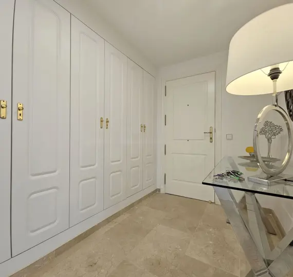 Middle floor apartment R5234398