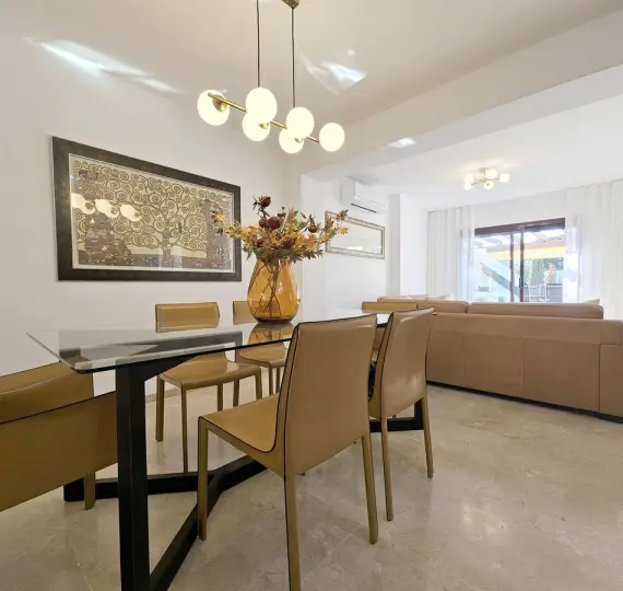 Middle floor apartment R5234398