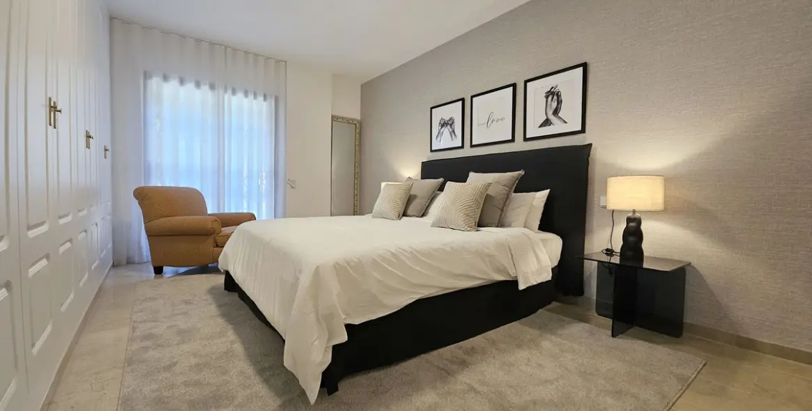 Long-term rent of middle floor apartment in Marbella (district The Golden Mile) 8