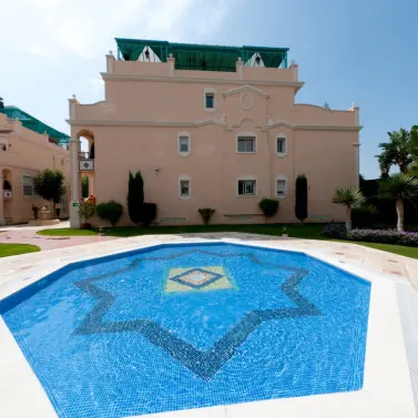 Alquiler a largo plazo de apartamento en planta baja en The Golden Mile