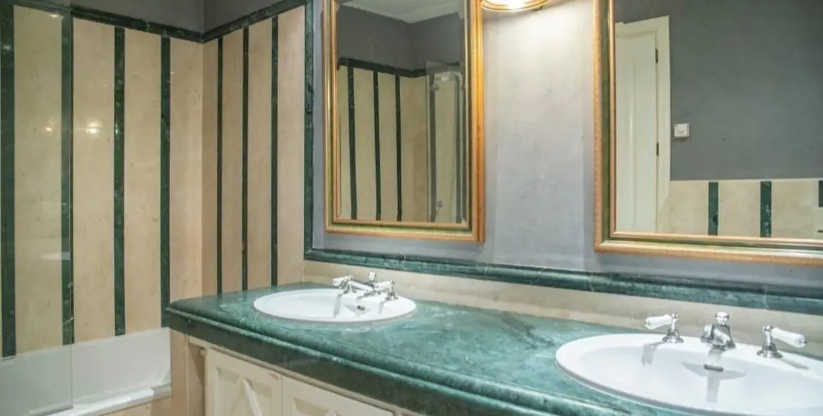 Долгосрочная аренда апартаментов на первом этаже в The Golden Mile 22