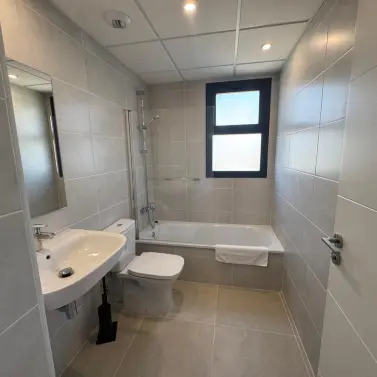 Long-term rent of middle floor apartment in Estepona