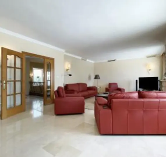 Long-term rent of detached villa in Benahavís