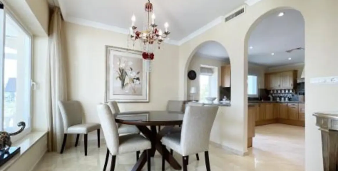 Long-term rent of detached villa in Benahavís 4