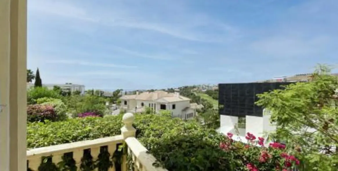 Long-term rent of detached villa in Benahavís 8