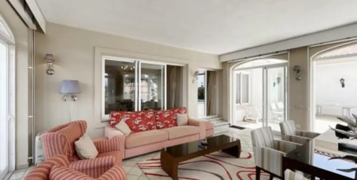 Long-term rent of detached villa in Benahavís 11