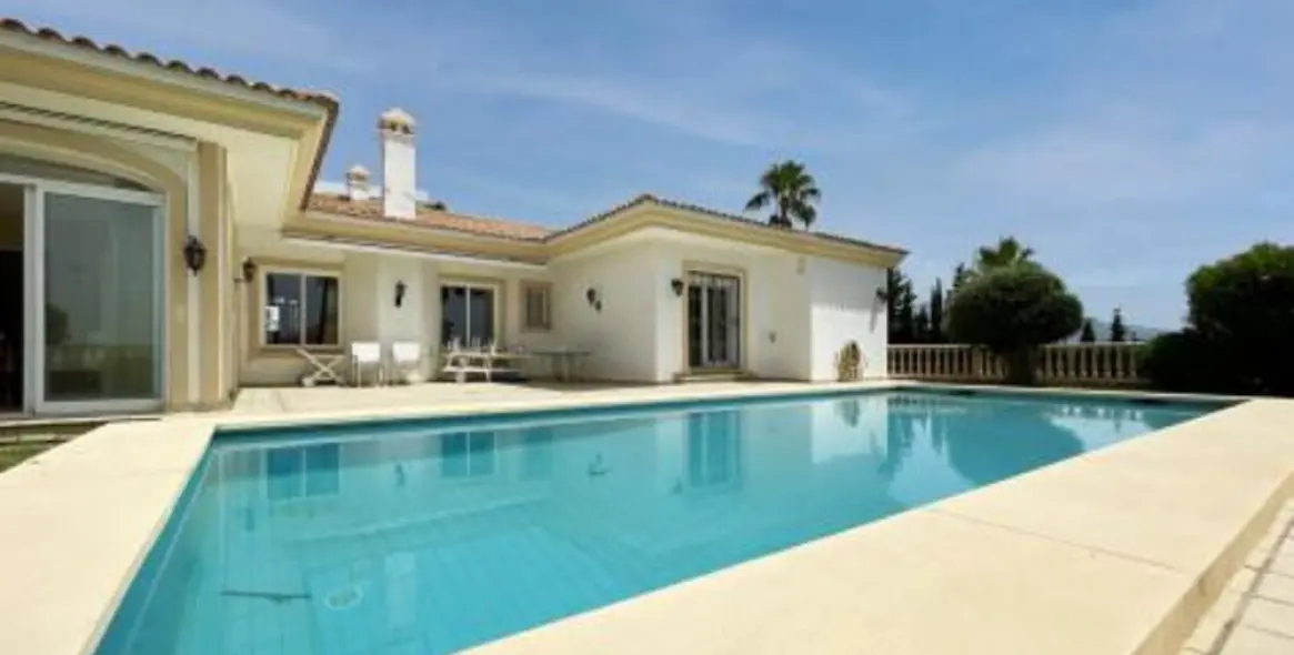 Long-term rent of detached villa in Benahavís 14