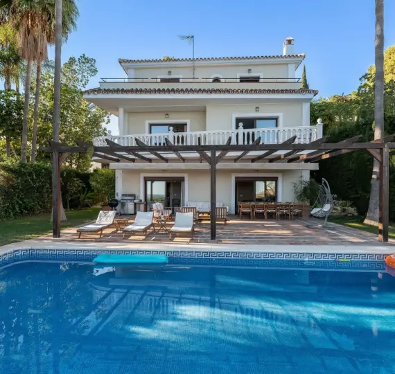 Long-term rent of detached villa in Río Real