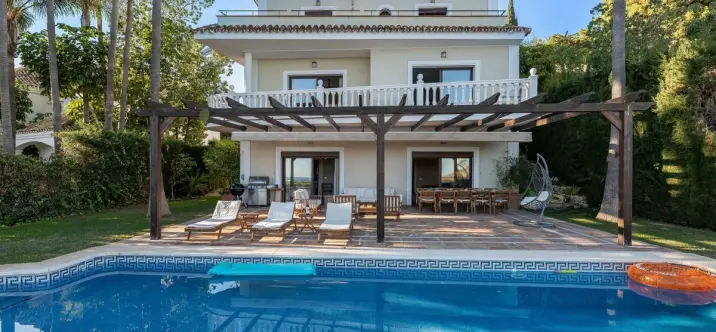 Long-term rent of detached villa in Río Real 1