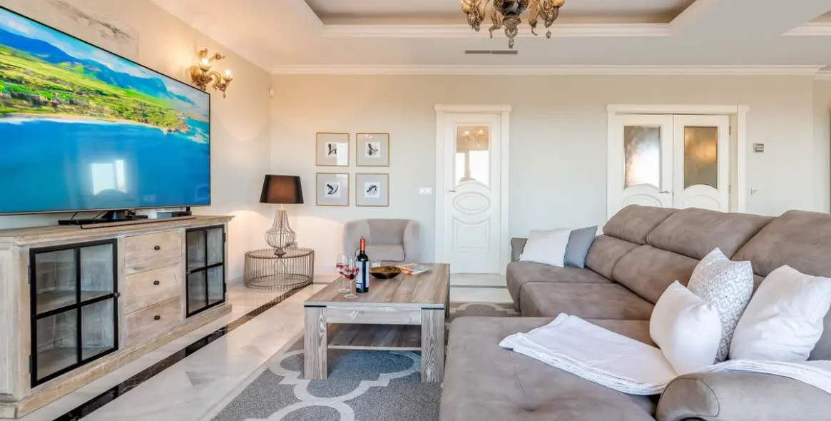 Долгосрочная аренда  отдельно стоящей виллы в Río Real 8