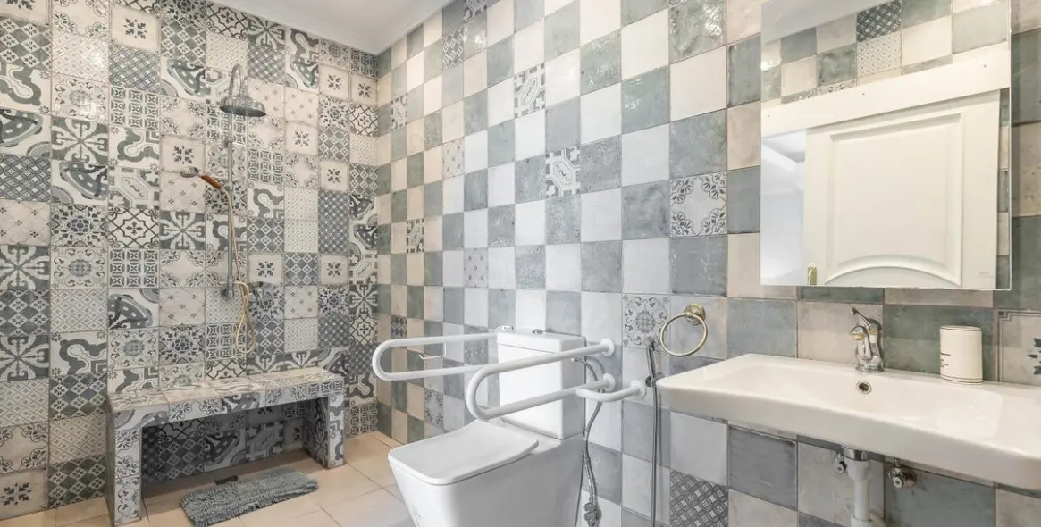 Долгосрочная аренда  отдельно стоящей виллы в Río Real 18