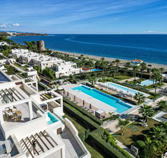 Long-term rent of penthouse duplex in Estepona