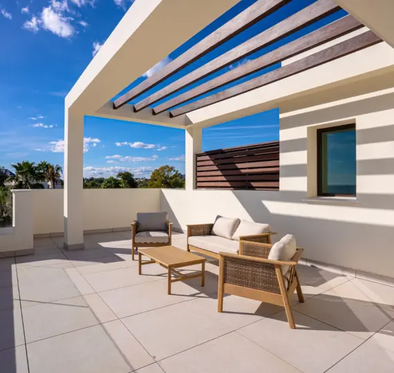 Long-term rent of penthouse duplex in Estepona