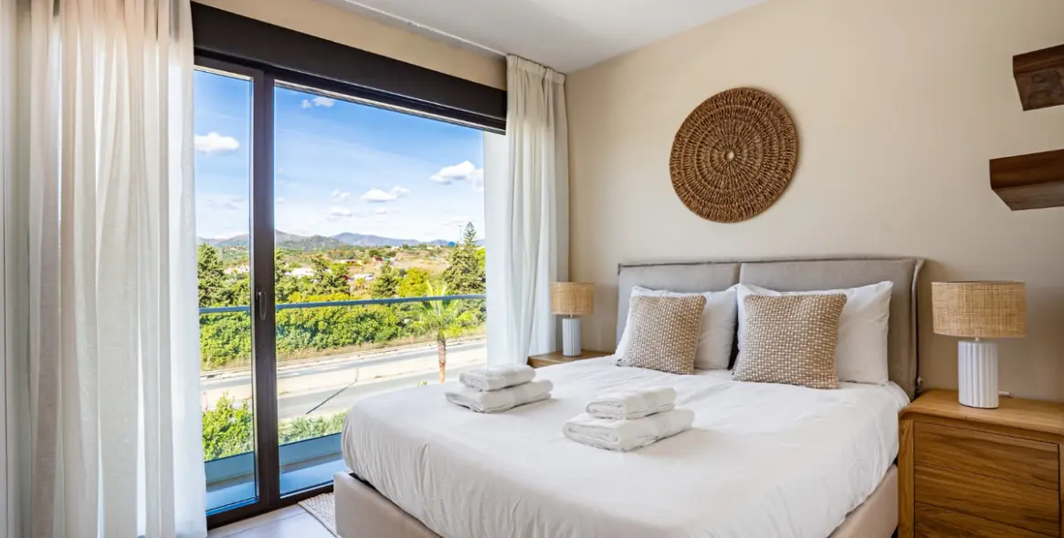 Long-term rent of penthouse duplex in Estepona 5