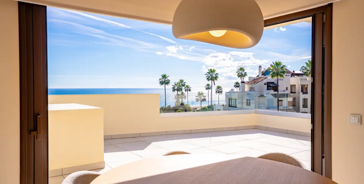 Long-term rent of penthouse duplex in Estepona 6