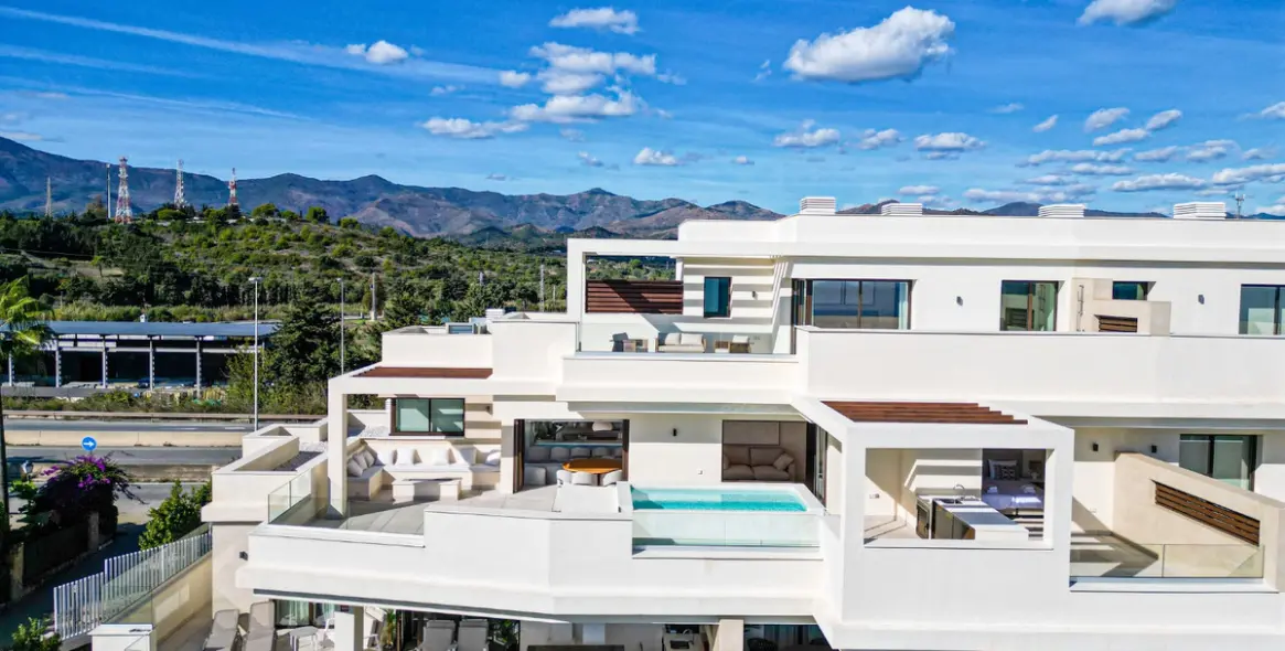 Долгосрочная аренда двухуровневого пентхауса в Estepona 21