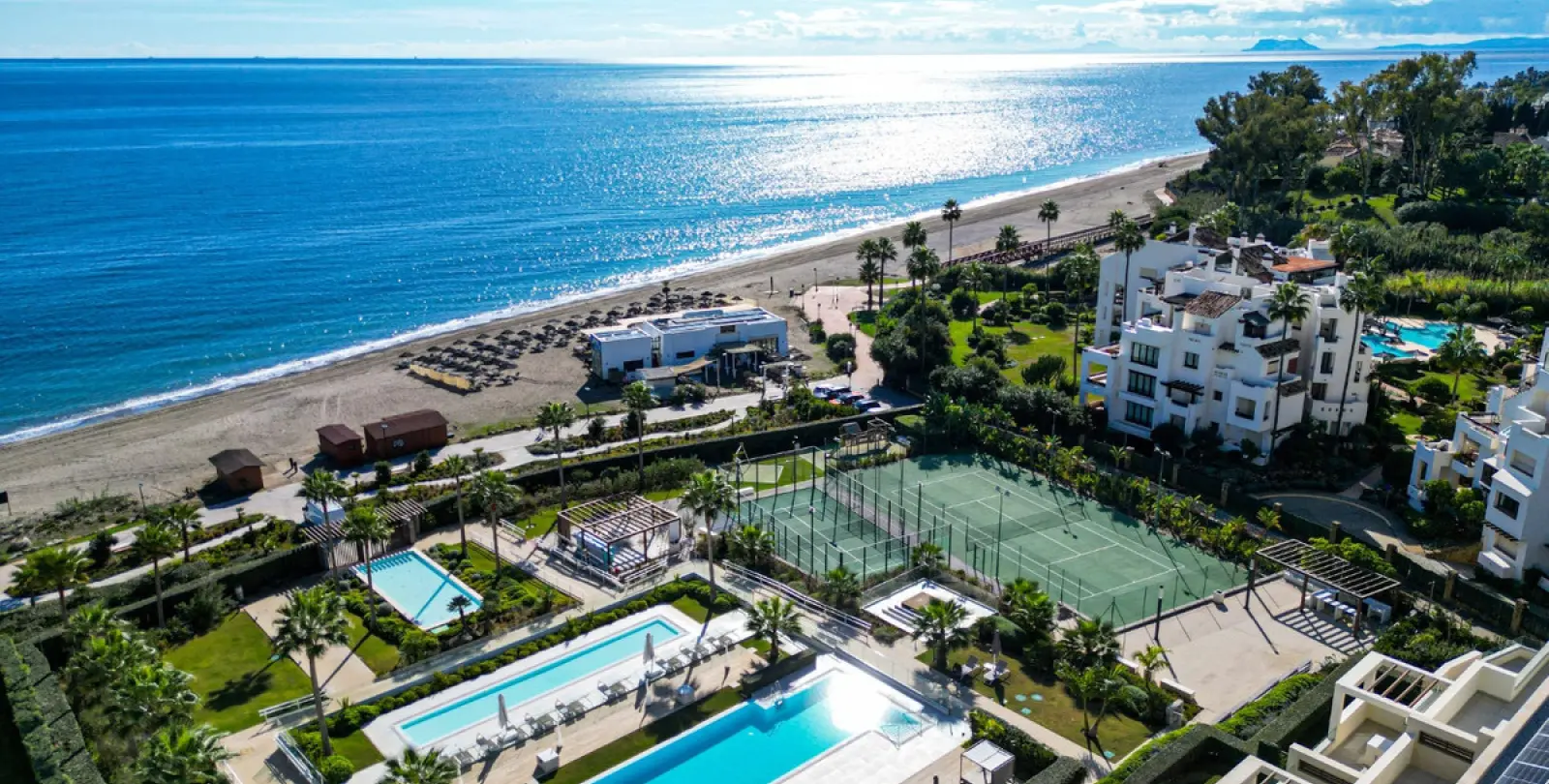 Long-term rent of penthouse duplex in Estepona 23