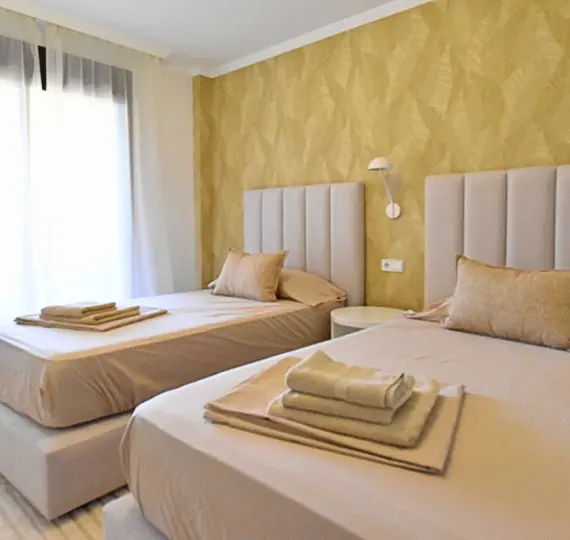 Продажа апартаментов на среднем этаже в Casares Playa