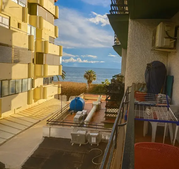 Продажа апартаментов на среднем этаже в Marbella