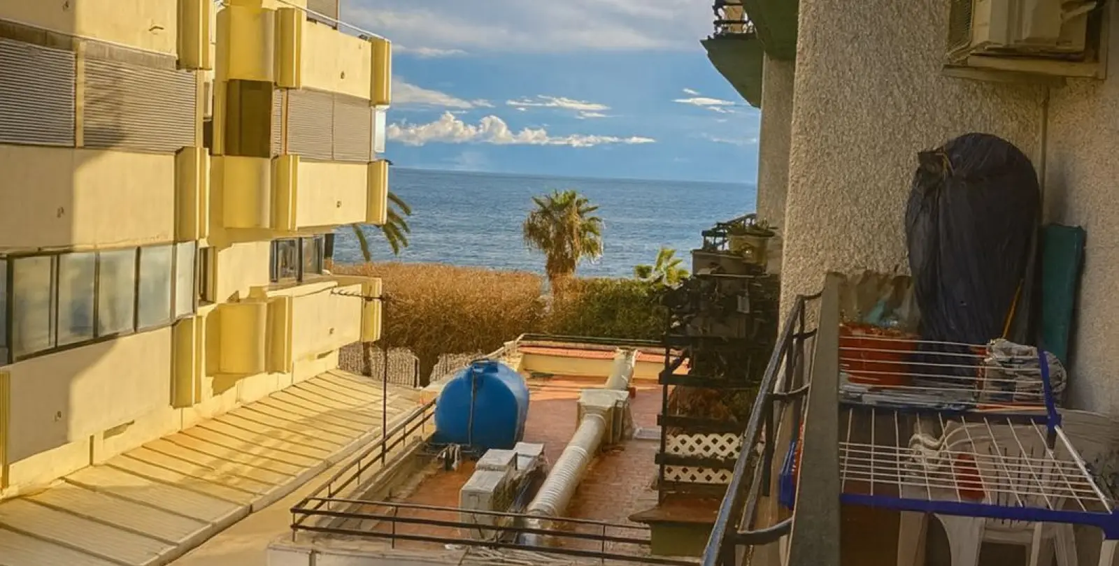 Venta de apartamento en planta media en Marbella 1
