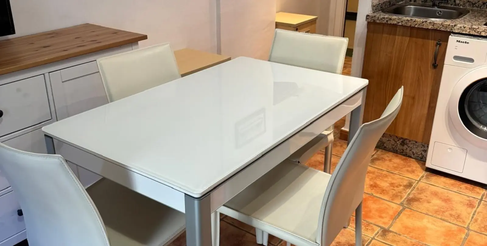 Venta de apartamento en planta media en Marbella 15